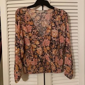American Eagle Long Sleeve Top
